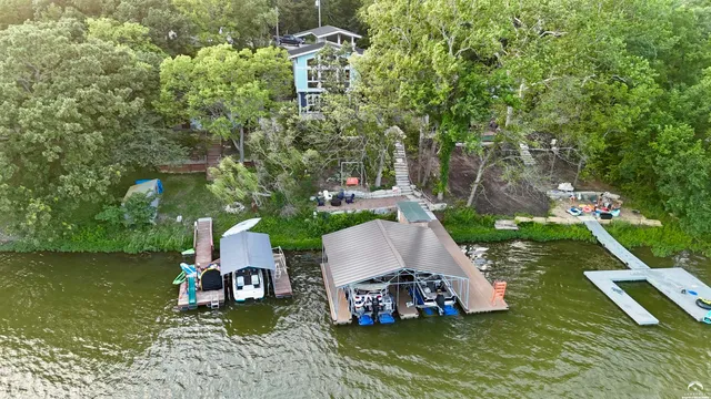 $2,400,000 | 587 North 615 Road, Lawrence, KS 66047