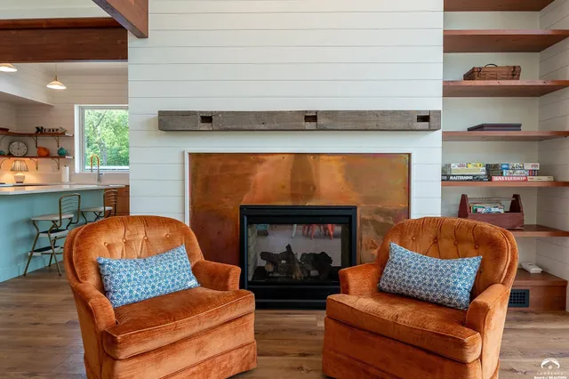 $2,400,000 | 587 North 615 Road, Lawrence, KS 66047