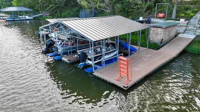 $2,400,000 | 587 North 615 Road, Lawrence, KS 66047