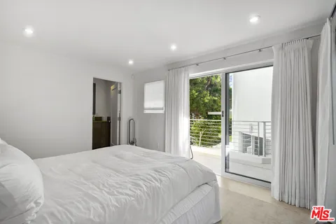 $5,900,000 | 6375 Gayton Place, Malibu, CA 90265