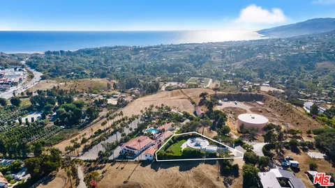 $5,900,000 | 6375 Gayton Place, Malibu, CA 90265