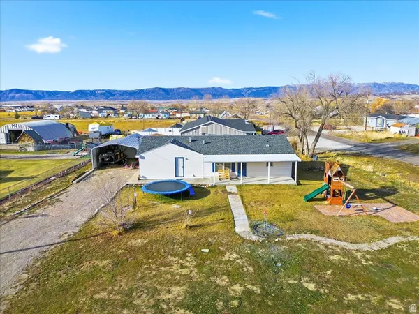 $309,000 | 718 South 200 West, Mount Pleasant, UT 84647