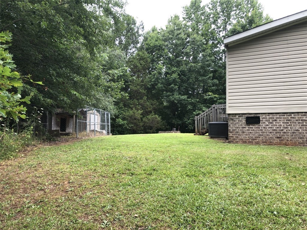 242 Stewart Road Six Mile, SC 29682 - Photo 15 of 17
