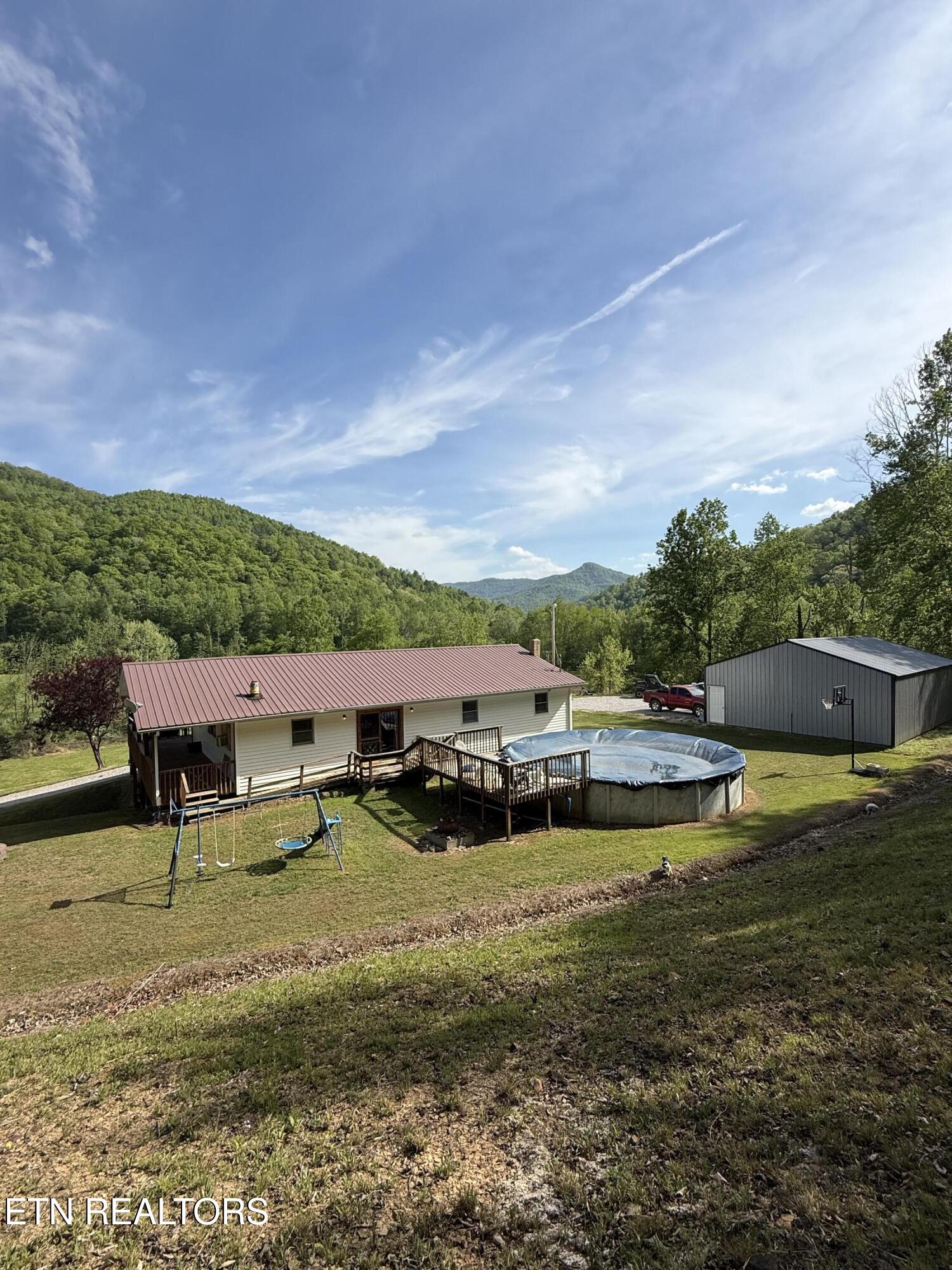 1976 Smokey Creek Road Huntsville, TN 37756 - Photo 33 of 36 IMG_2943
