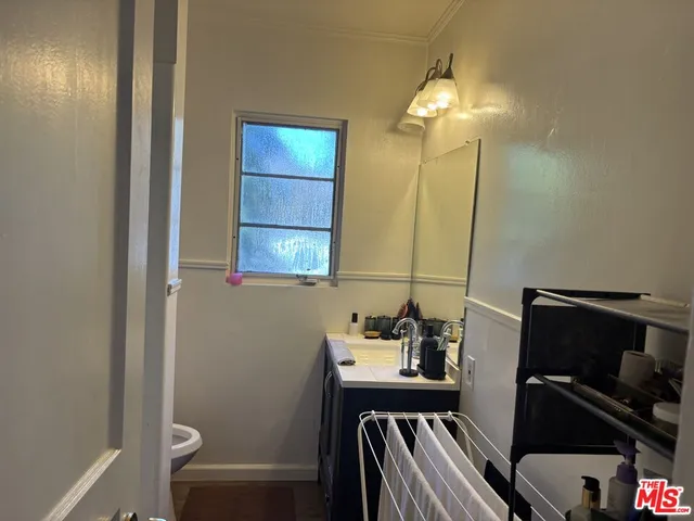 $2,399,900 | 140 North Pass Avenue, Burbank, CA 91505