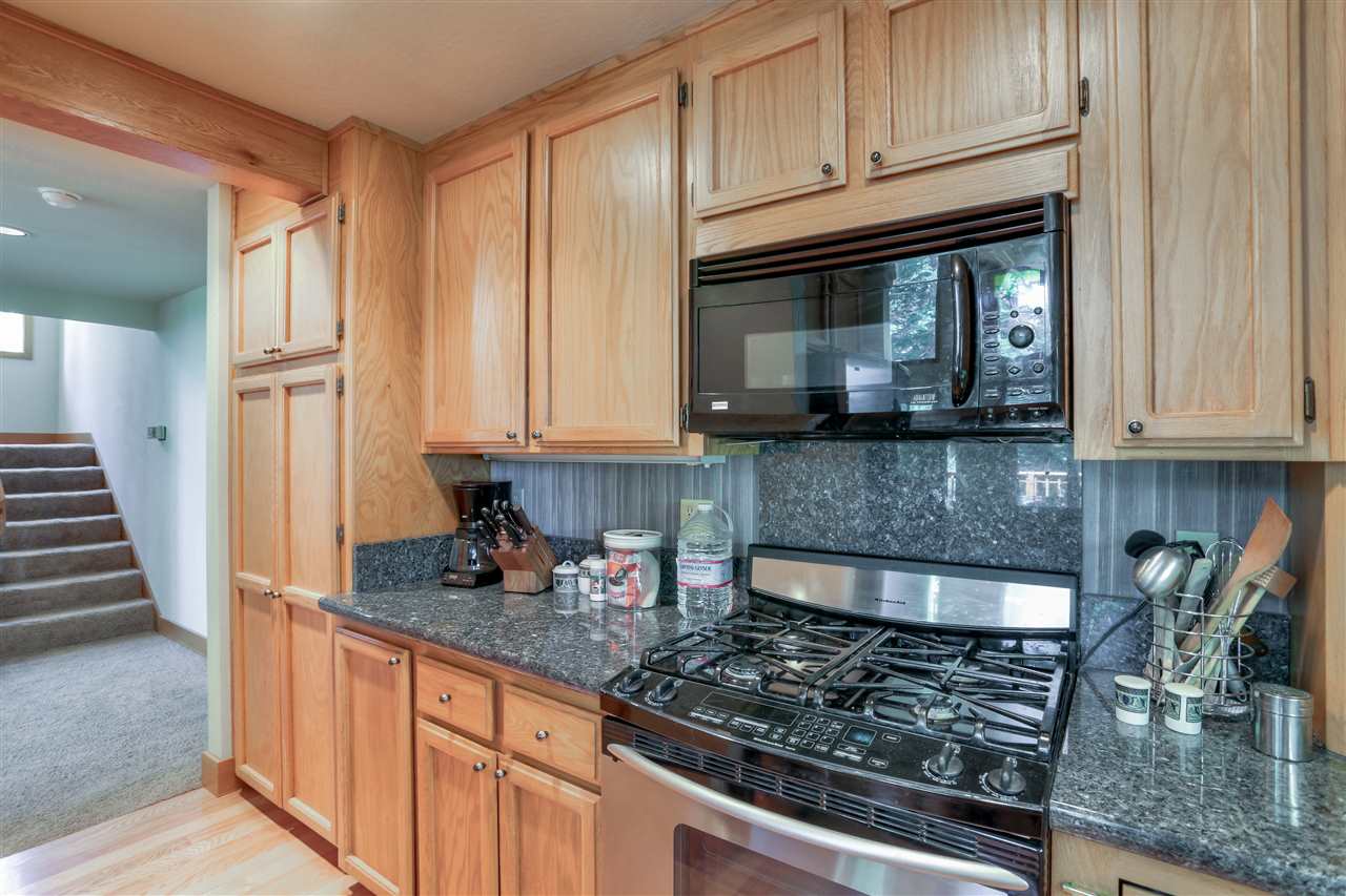 11145 Rancho View Court Truckee, CA 96161 - Photo 10 of 20 Gallery Image 10