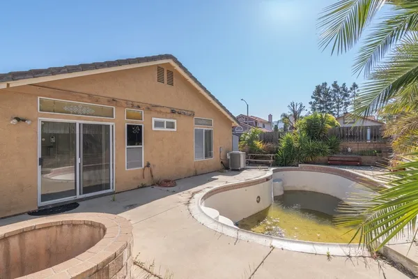 $585,000 | 31125 Shicali Court, Temecula, CA 92592