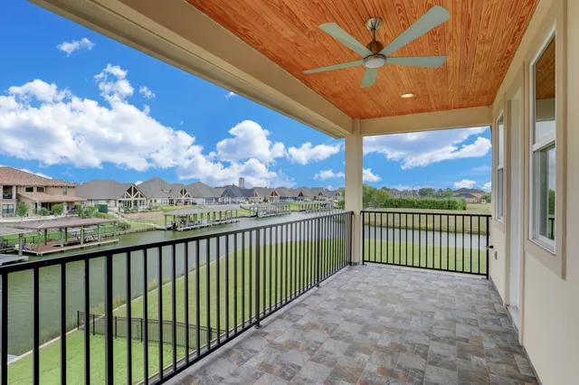 $6,300 | 602 Appia Drive, Kemah, TX 77565