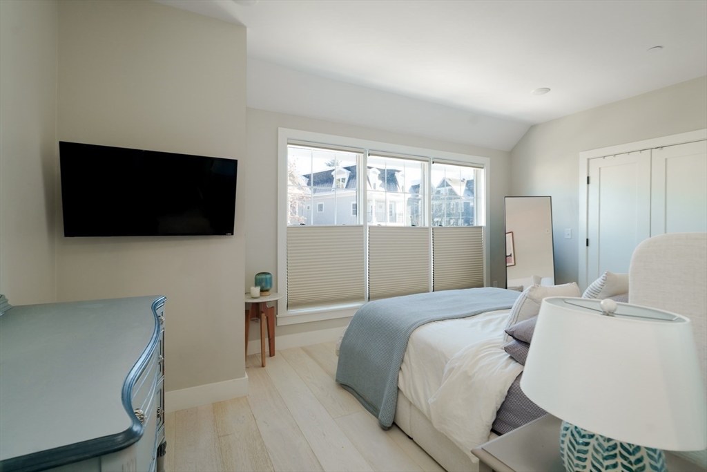 1252 Broadway, Unit 4 Somerville, MA 02144 - Photo 14 of 20