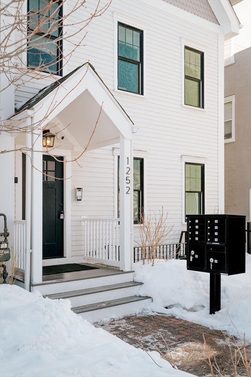 1252 Broadway, Unit 4 Somerville, MA 02144 - Photo 18 of 20