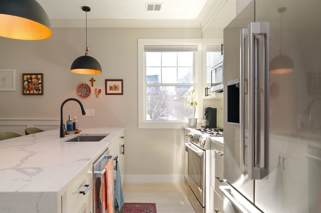 1252 Broadway, Unit 4 Somerville, MA 02144 - Photo 5 of 20