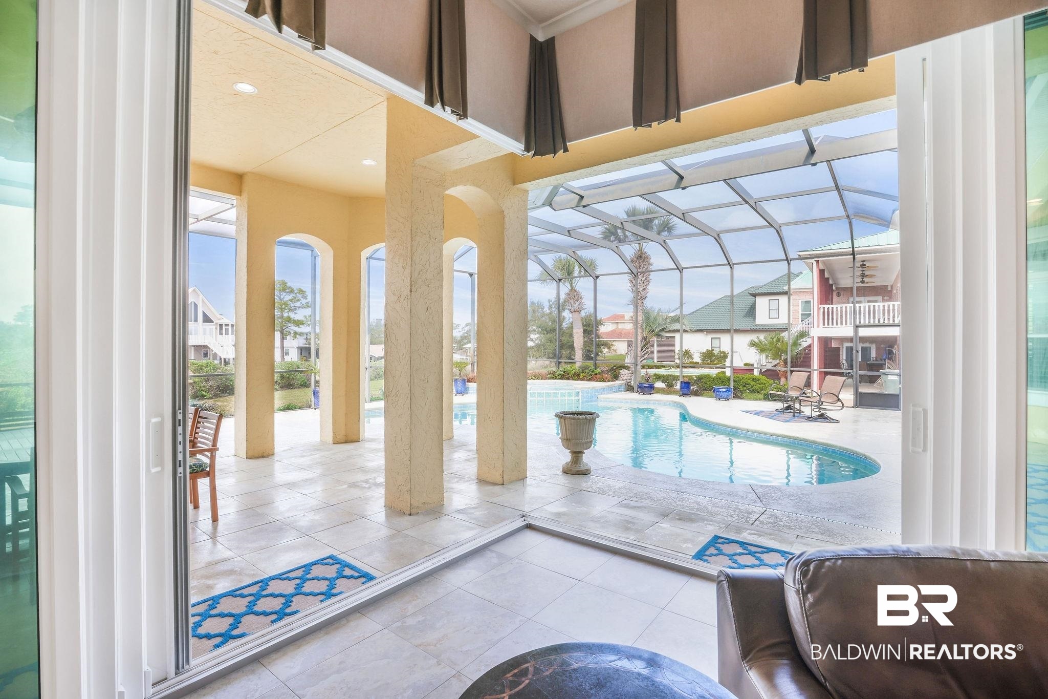 32711 River Road Orange Beach, AL 36561 - Photo 7 of 46 Accordion Sliding Doors