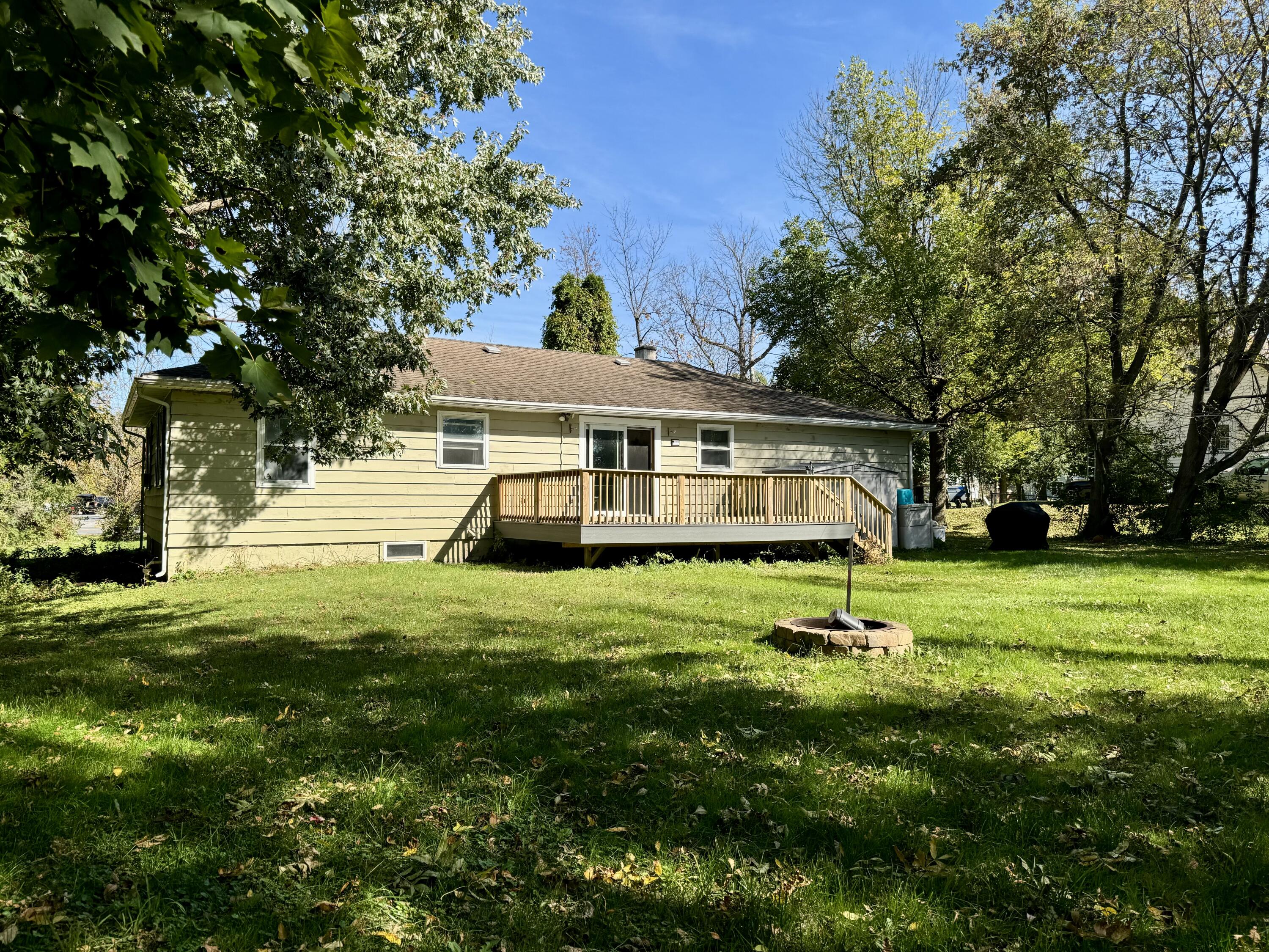 1275 Cumberland Head Road Plattsburgh, NY 12901 - Photo 18 of 21 Gallery Image 18
