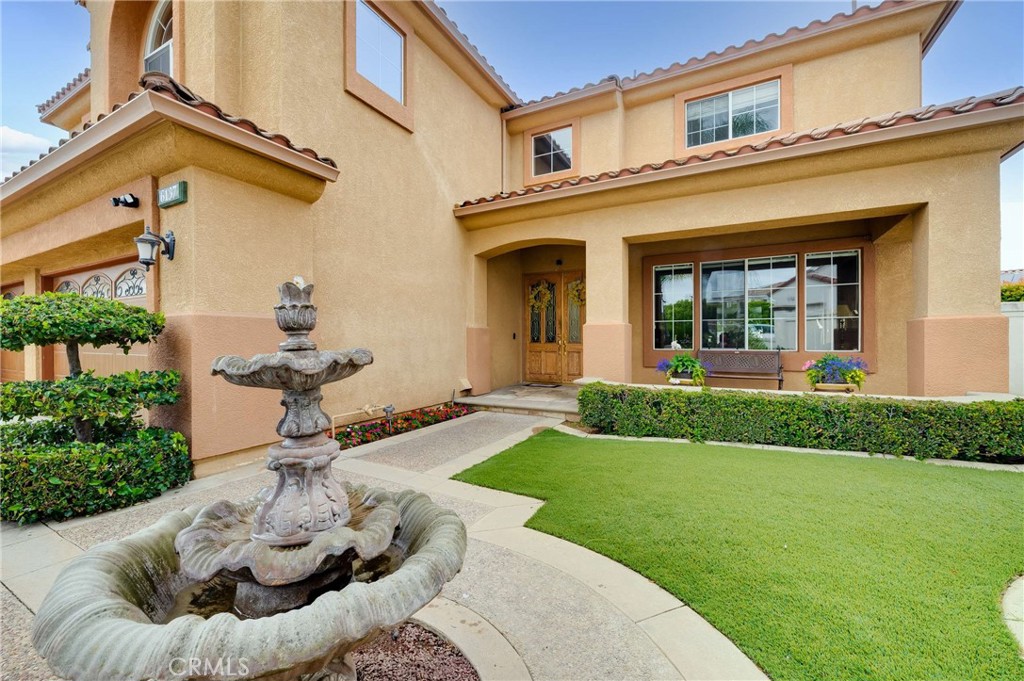 6137 Ridgemont Circle La Verne, CA 91750 - Photo 3 of 53 Fountain in courtyard