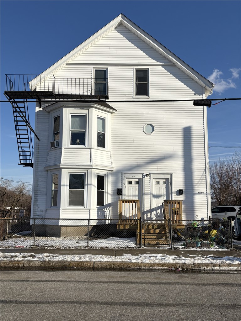 453 Pond Street Woonsocket, RI 02895 - Photo 2 of 8