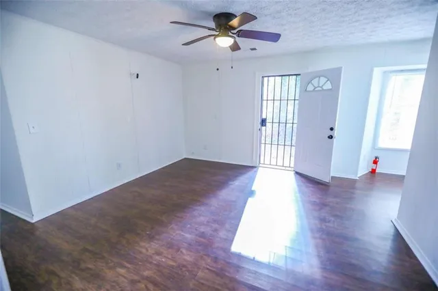 $2,200 | 1967 Singer Way, Lithonia, GA 30058