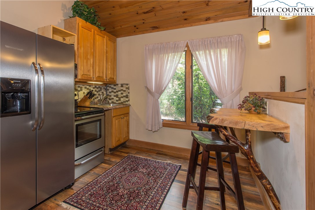 150 Upper Fiddlestix, Unit 511 Boone, NC 28607 - Photo 7 of 13 Gallery Image 7