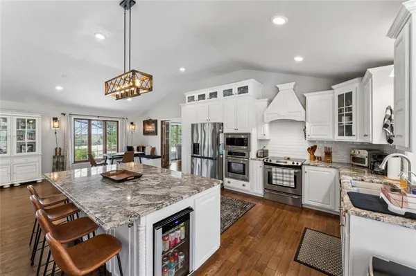 $735,000 | 14441 State Hwy U, Cross Timbers, MO 65634