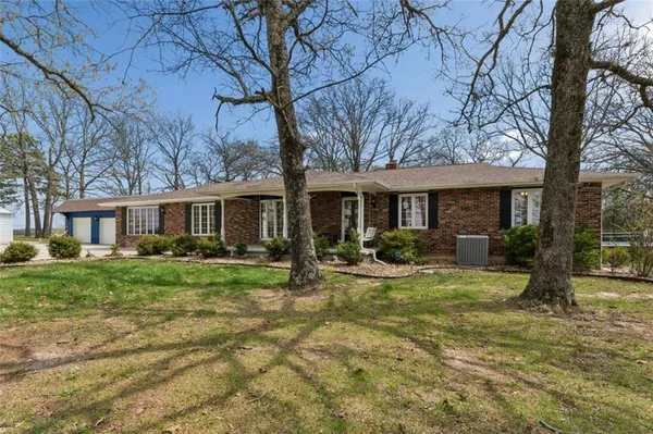 $735,000 | 14441 State Hwy U, Cross Timbers, MO 65634