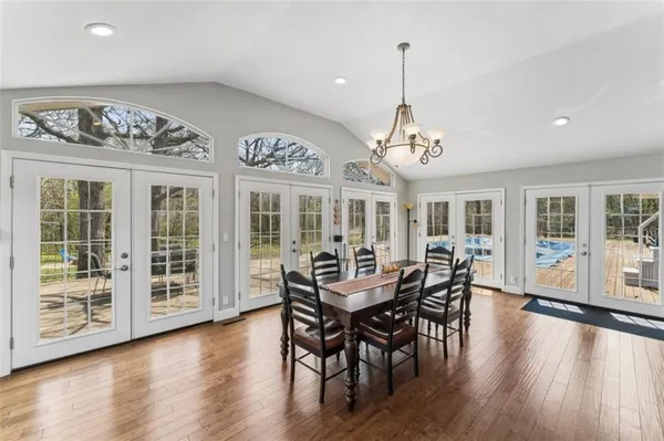 $735,000 | 14441 State Hwy U, Cross Timbers, MO 65634