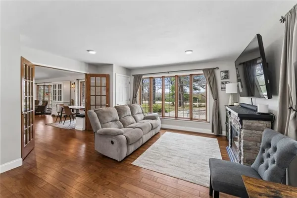 $735,000 | 14441 State Hwy U, Cross Timbers, MO 65634