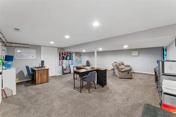 $735,000 | 14441 State Hwy U, Cross Timbers, MO 65634