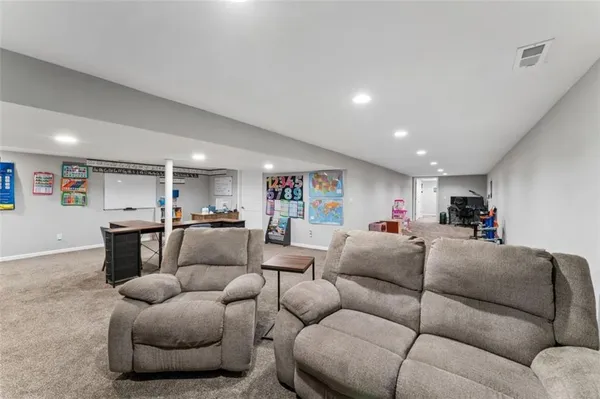$735,000 | 14441 State Hwy U, Cross Timbers, MO 65634