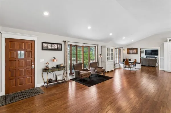 $735,000 | 14441 State Hwy U, Cross Timbers, MO 65634