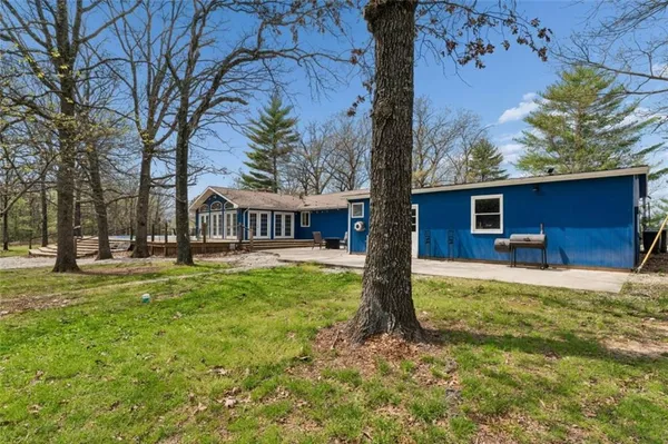 $735,000 | 14441 State Hwy U, Cross Timbers, MO 65634