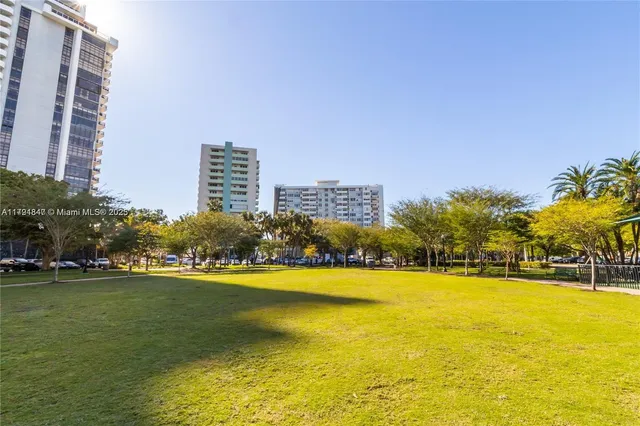$420,000 | 3 Island Avenue, Unit 7B, Miami Beach, FL 33139
