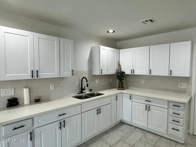 $469,999 | 2250 East Willetta Street, Phoenix, AZ 85006