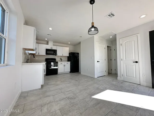 $469,999 | 2250 East Willetta Street, Phoenix, AZ 85006