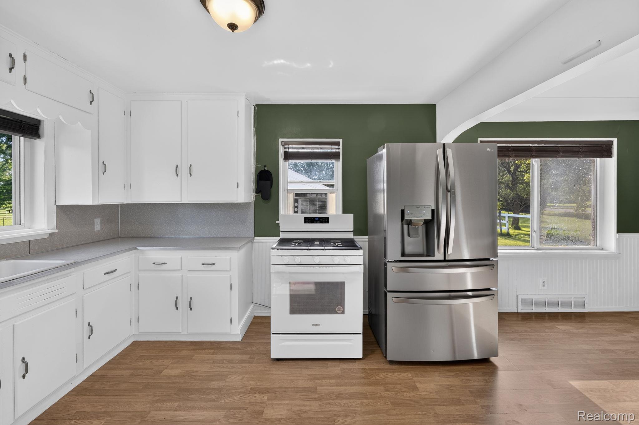 7077 West Frances Road Flushing, MI 48433 - Photo 18 of 50 21-web-or-mls-DSC_5157.jpg