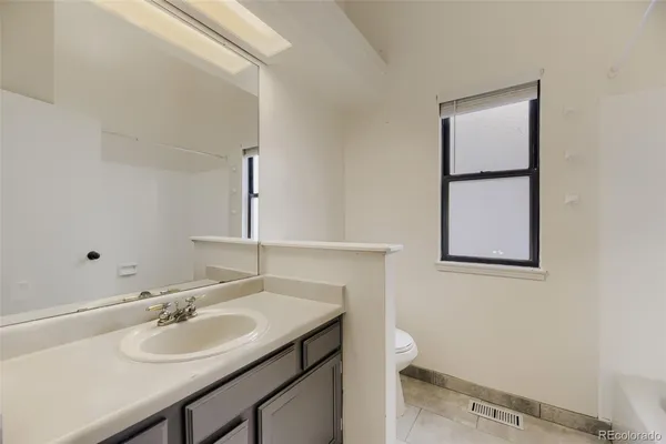 $550,000 | 5038 South Evanston Street, Aurora, CO 80015