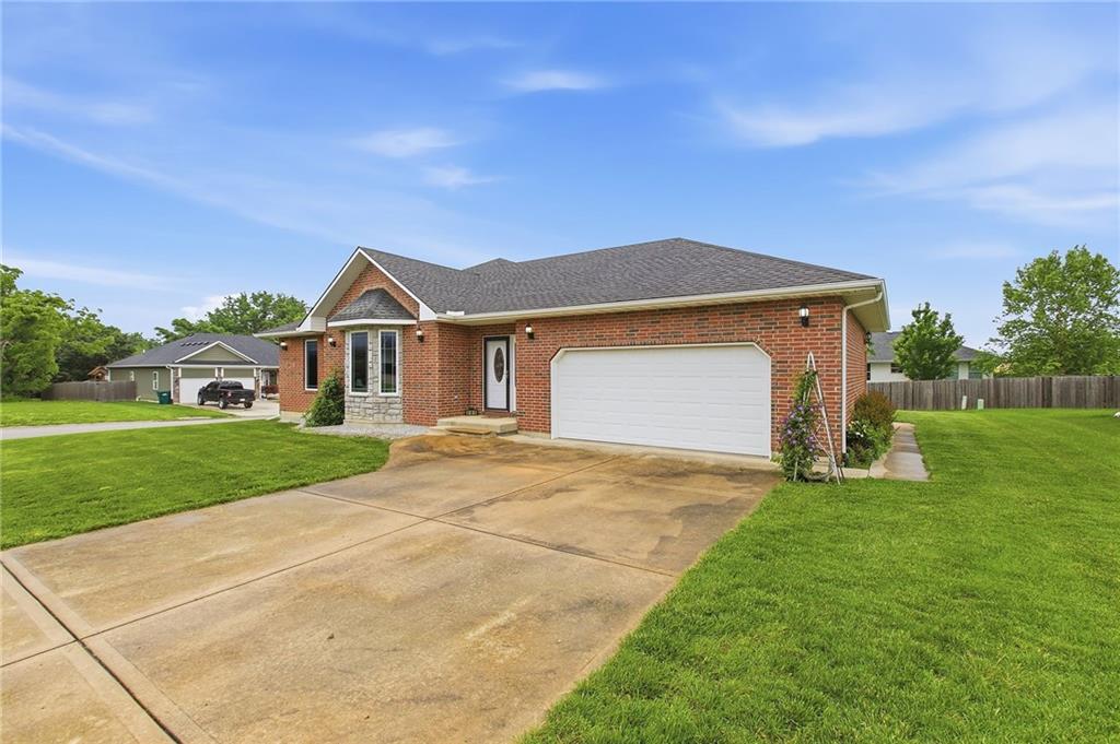 201 South Wilson Street Archie, MO 64725 - Photo 2 of 38