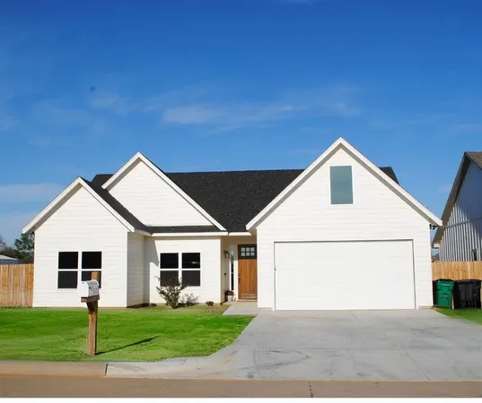 $329,000 | 9221 Parkview Circle, Tolar, TX 76476