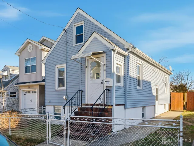 $3,300 | 14 John Street, Carteret, NJ 07008