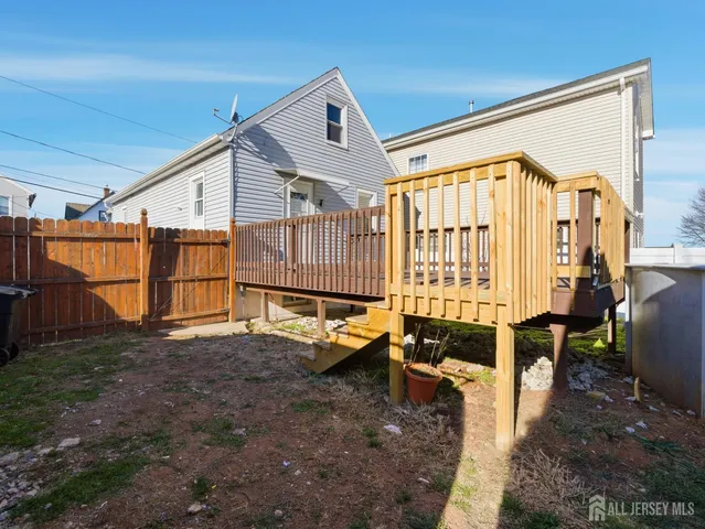 $3,300 | 14 John Street, Carteret, NJ 07008
