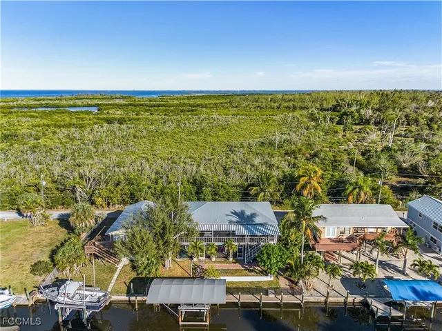 $889,000 | 16201 Aura Lane, Bokeelia, FL 33922