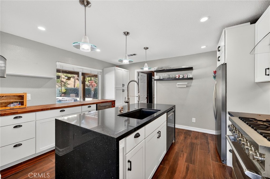 31386 Corte San Leandro Temecula, CA 92592 - Photo 8 of 68