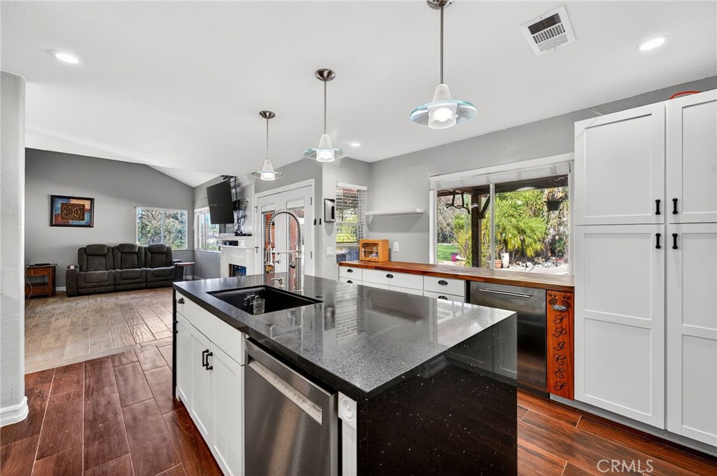 31386 Corte San Leandro Temecula, CA 92592 - Photo 9 of 68