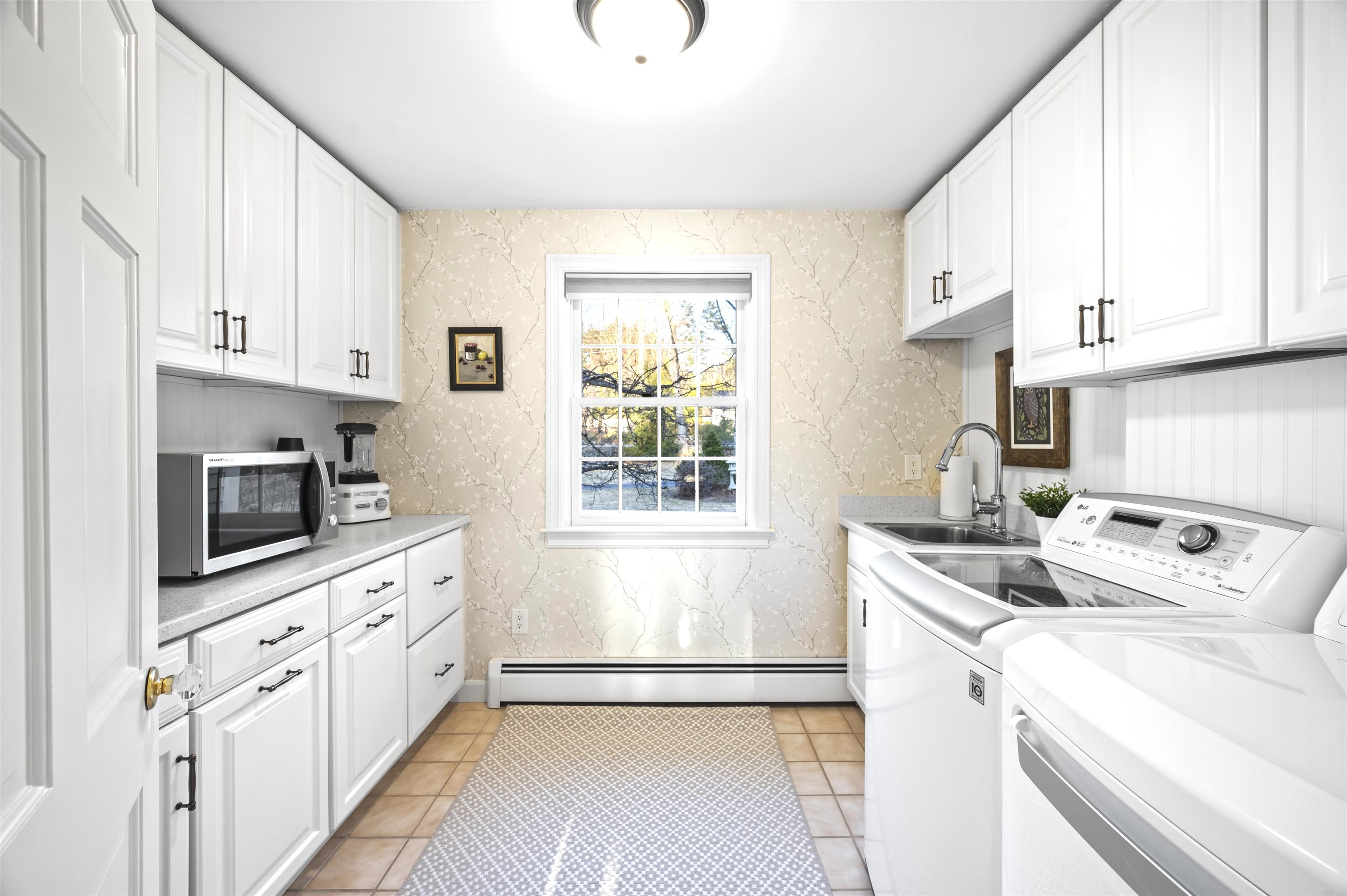 19 Old Milford Road Amherst, NH 03031 - Photo 14 of 52