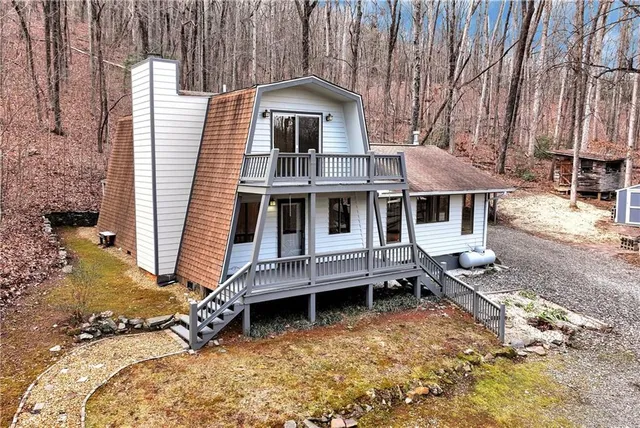 $295,000 | 172 South Hickory Lane, Cleveland, GA 30528