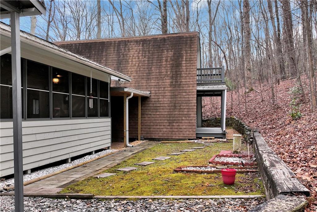 172 South Hickory Lane Cleveland, GA 30528 - Photo 15 of 40