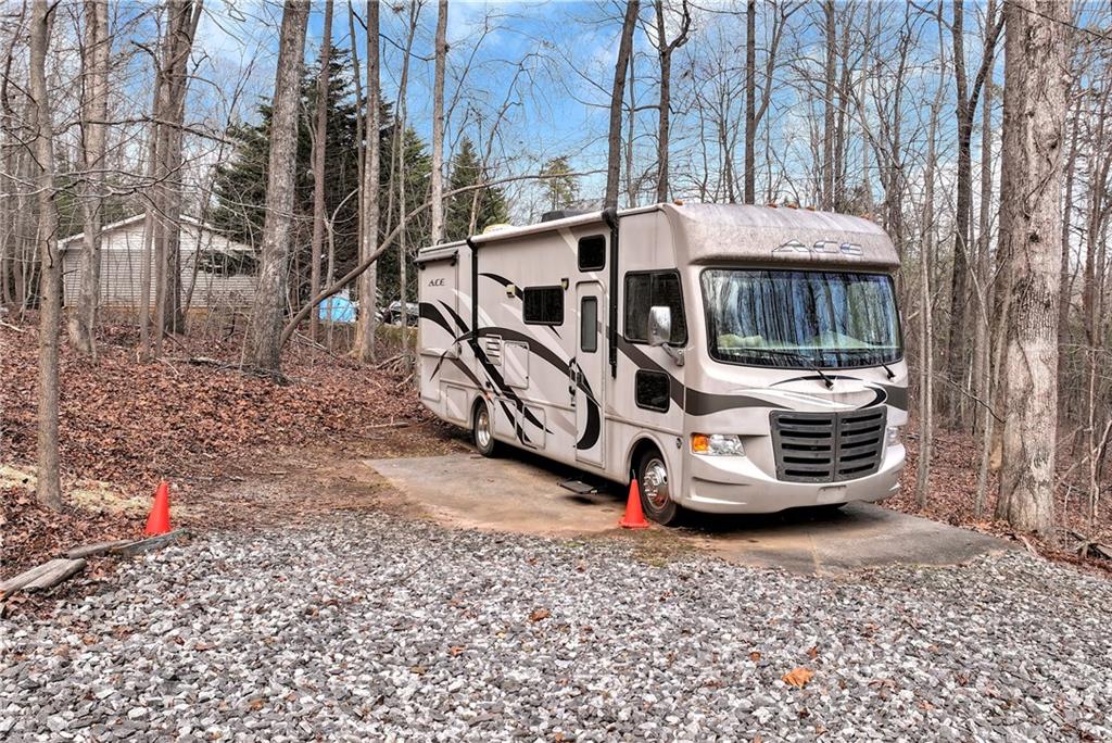 172 South Hickory Lane Cleveland, GA 30528 - Photo 9 of 40