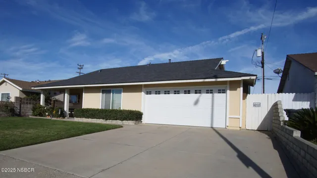 $605,000 | 911 East Evergreen Avenue, Santa Maria, CA 93454