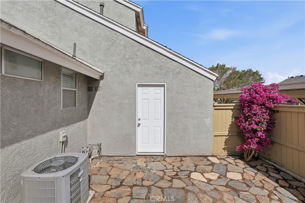 11 Fairside Irvine, CA 92614 - Photo 36 of 40