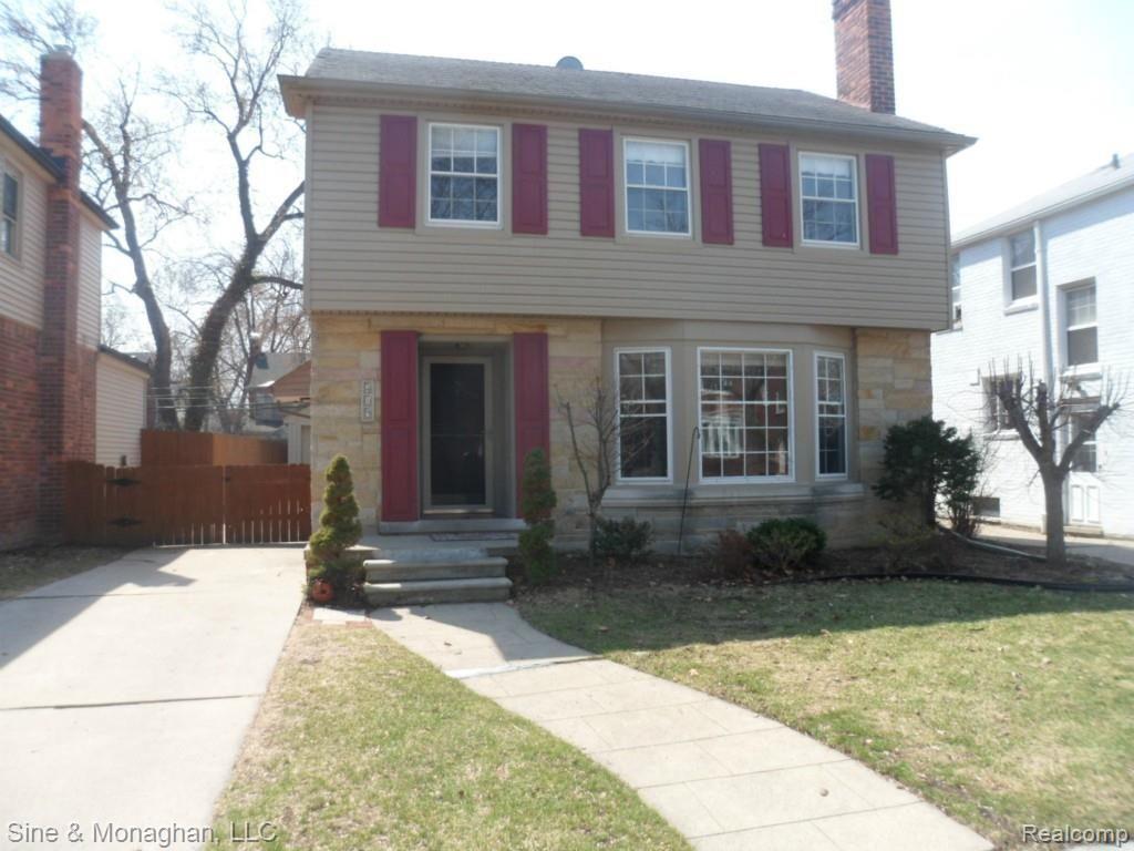 419 Lothrop Road Grosse Pointe, MI 48236 - Photo 1 of 15 SAM_1517.jpg