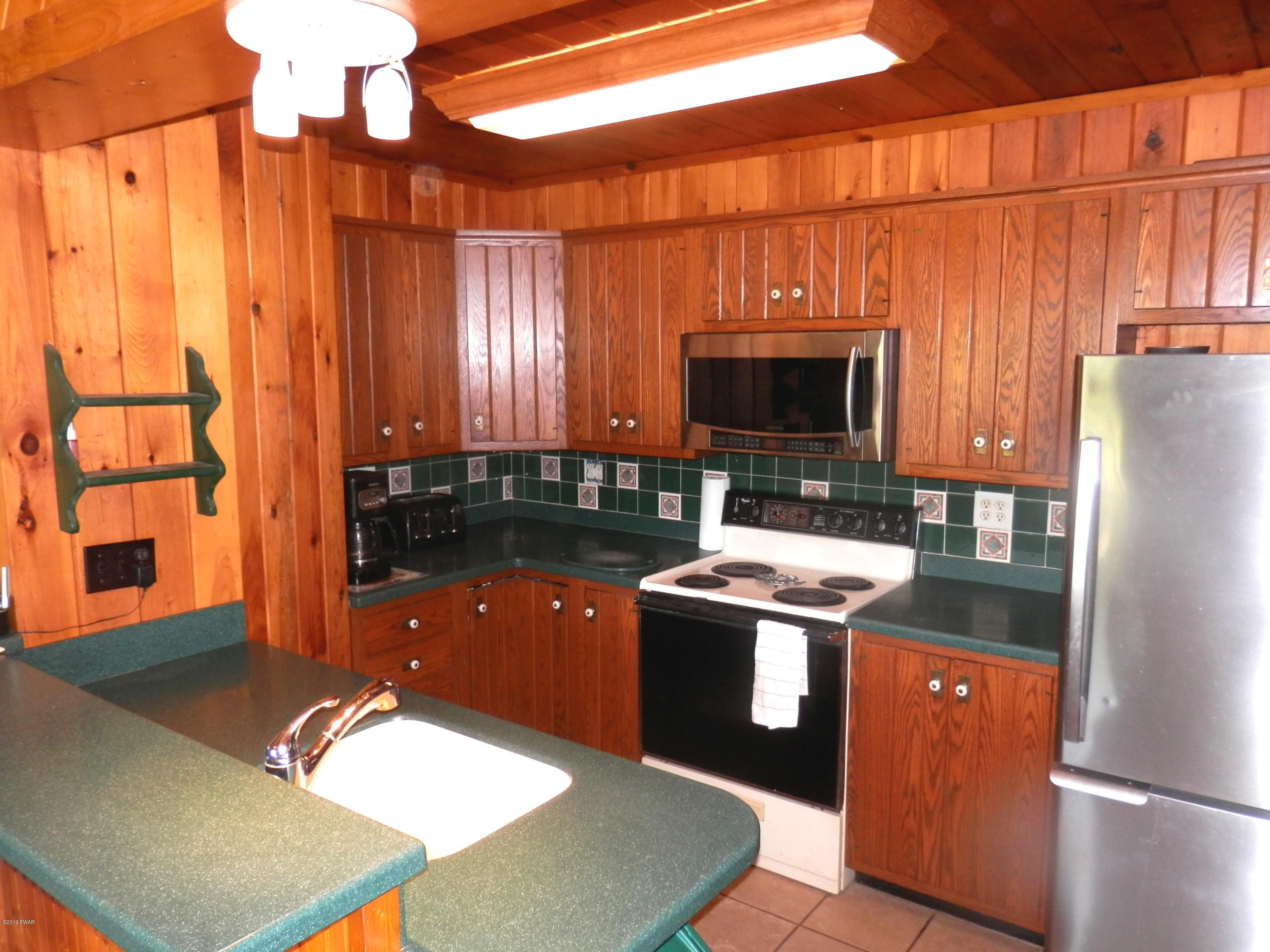 182 Cribbs Road Pleasant Mount, PA 18453 - Photo 8 of 39 P6070086