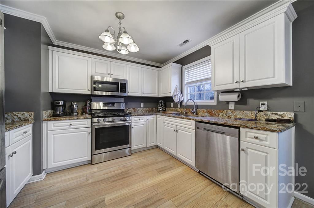 314 Pitts Road Catawba, SC 29704 - Photo 8 of 36 Gallery Image 8